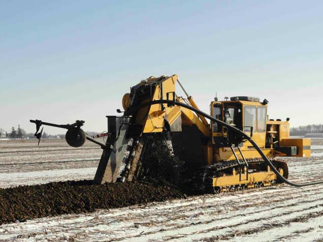 Side view of our Chain Trencher Inter-drain 3035T